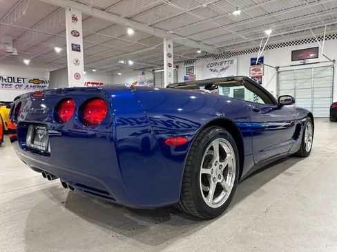 Used 2004 Chevrolet Corvette Convertible w/ Preferred Equipment Group RWD image 3