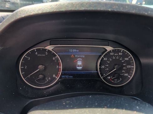 Used 2025 Nissan Altima 2.5 SV image 8