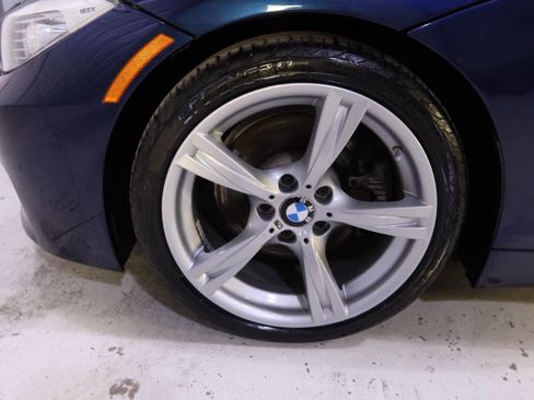 Used 2011 BMW Z4 sDrive30i image 10