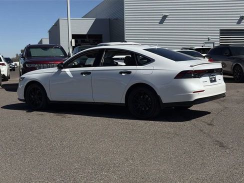 Used 2025 Honda Accord EX-L image 8