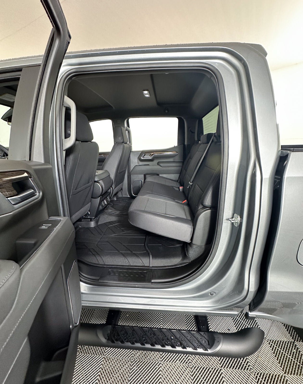 New 2026 Chevrolet Silverado 1500 RST w/ RST Select Package RWD image 8