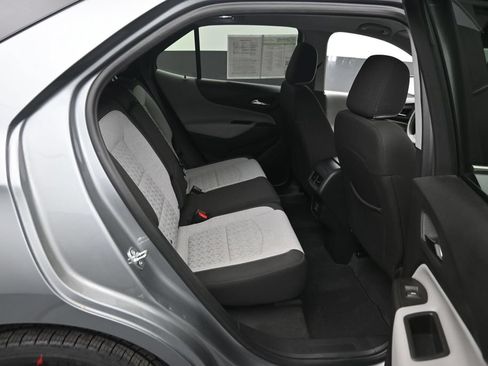 Used 2023 Chevrolet Equinox LT FWD image 10