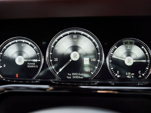 Used 2024 Rolls-Royce Phantom Sedan RWD image 80