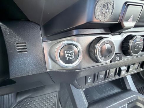 Used 2023 Toyota Tacoma TRD Sport w/ Technology Package AWD/4WD image 10