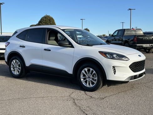 Used 2020 Ford Escape S image 7
