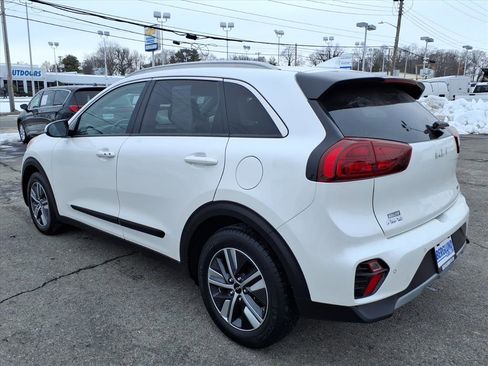 Used 2022 Kia Niro EX Premium image 6