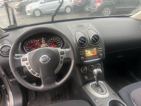 Used 2013 Nissan Rogue SV FWD image 11