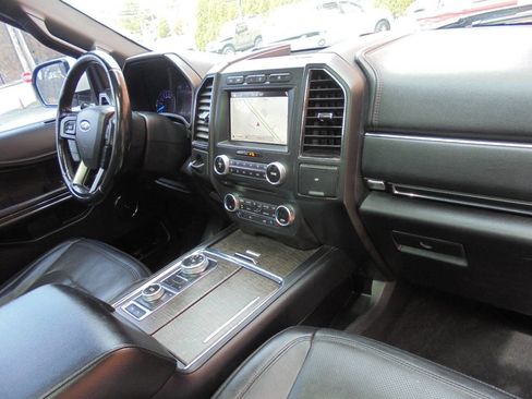 Used 2018 Ford Expedition Max Limited w/ Equipment Group 301A image 19