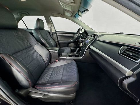 Used 2015 Toyota Camry SE FWD image 33