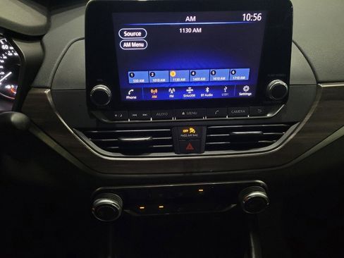 Used 2024 Nissan Altima 2.5 SV image 25