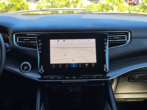 Used 2024 Jeep Wagoneer Series II w/ Flexible Seating Group image 26