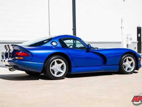 Used 1996 Dodge Viper GTS image 42