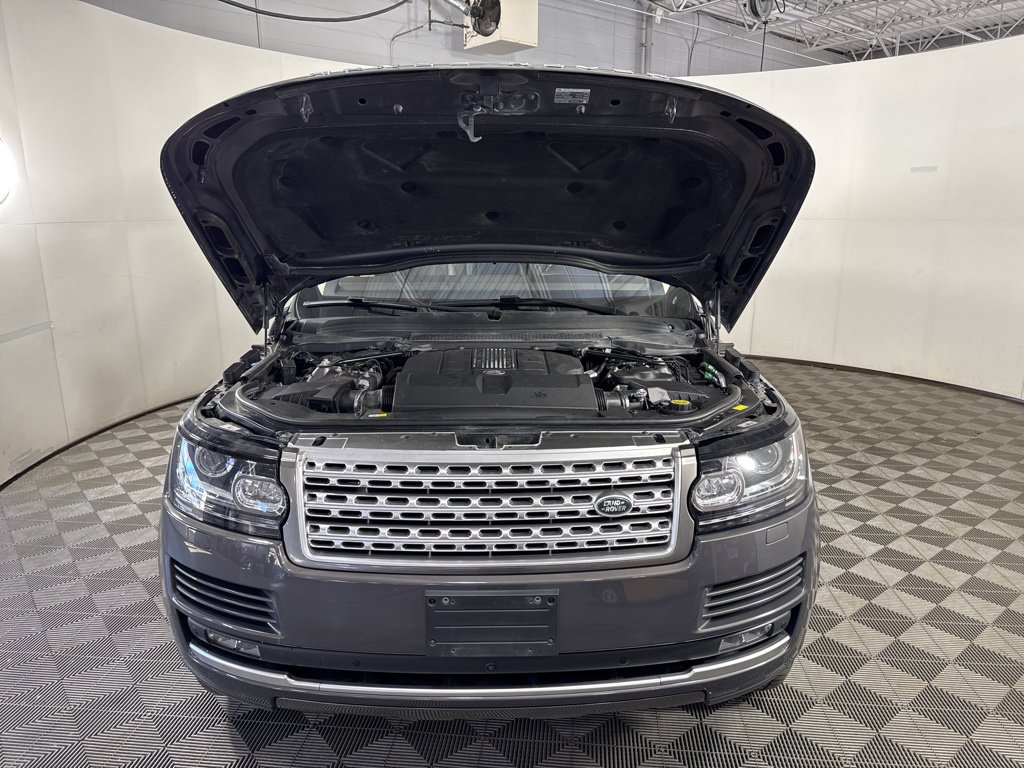 Used 2017 Land Rover Range Rover Supercharged AWD/4WD image 3