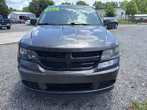 Used 2018 Dodge Journey SE w/ Popular Equipment Group FWD image 8