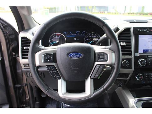 Used 2020 Ford F350 Lariat w/ Lariat Value Package AWD/4WD image 19