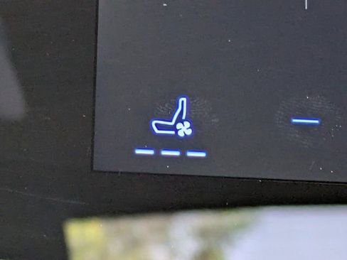 Certified 2025 Ford Mustang GT Premium image 32