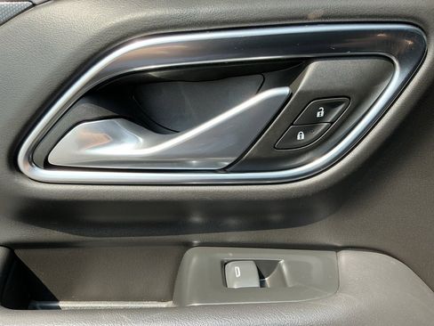 Used 2021 Chevrolet Suburban RST w/ Rear Media and Nav Package image 43