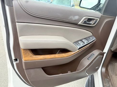 Used 2020 GMC Yukon Denali w/ Open Road Package image 11