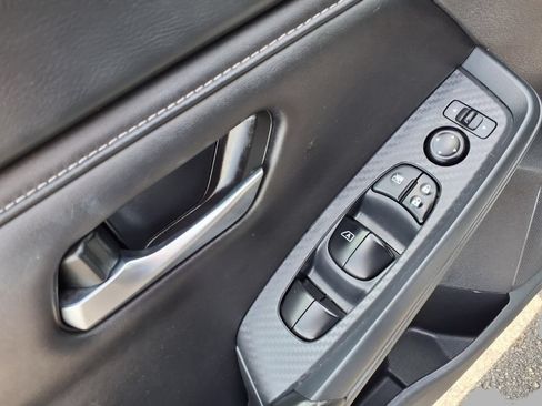Used 2024 Nissan Sentra SV FWD image 19