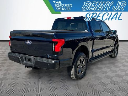 Used 2025 Ford F150 Lightning Flash image 5