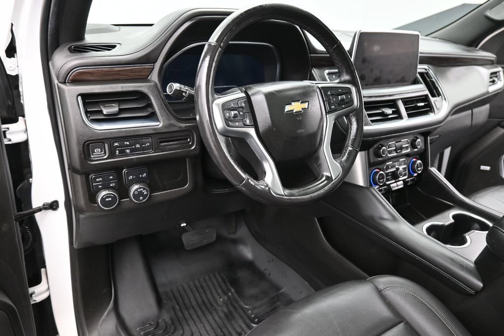 Used 2022 Chevrolet Suburban LT w/ LT Signature Plus Package AWD/4WD image 12