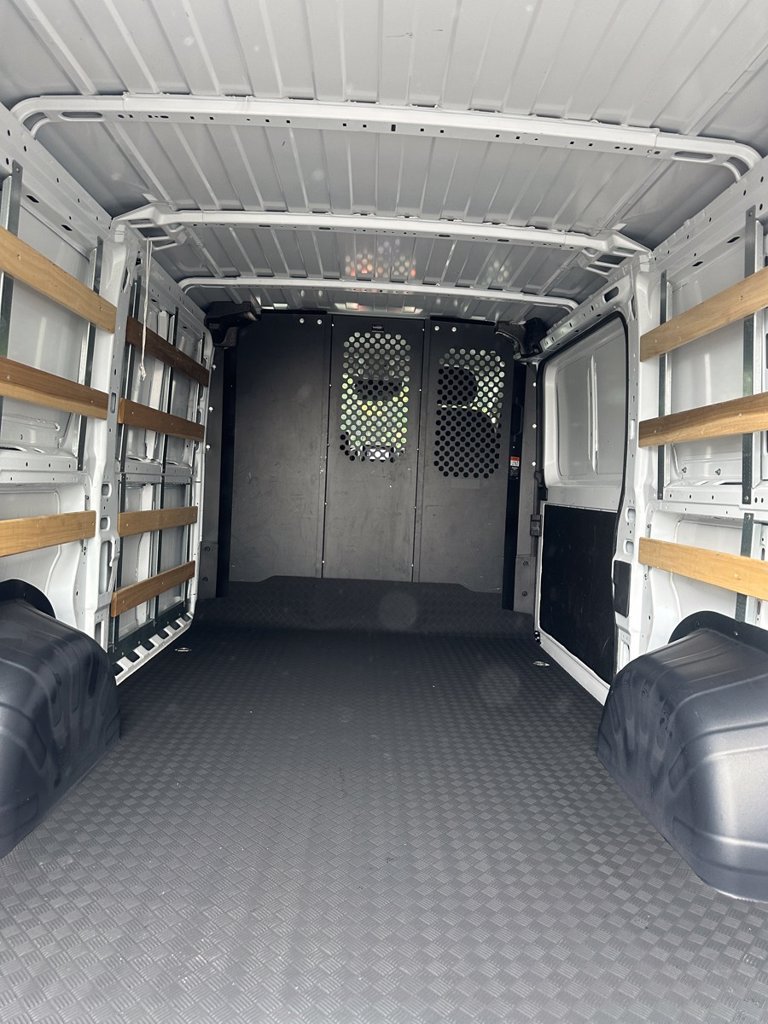 Used 2025 RAM ProMaster 2500 w/ U-Haul Equipment Group FWD image 19