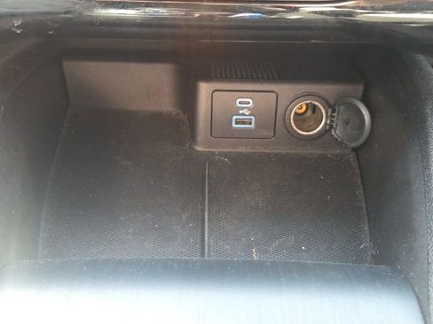 Used 2022 Ford Escape SE AWD/4WD image 34