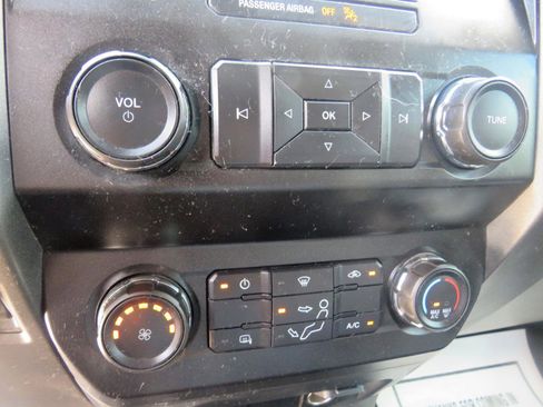 Used 2019 Ford F250 XL w/ Power Equipment Group AWD/4WD image 15