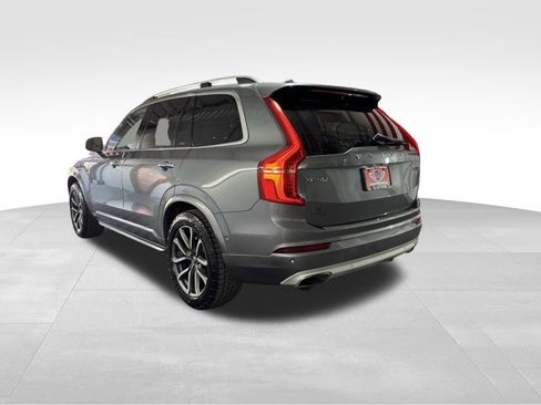 Used 2017 Volvo XC90 T6 Momentum w/ Vision Package image 6