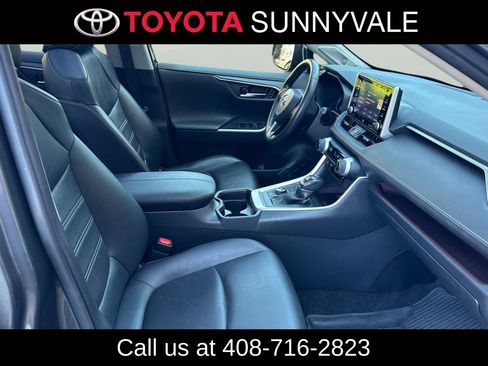 Used 2020 Toyota RAV4 Limited image 20