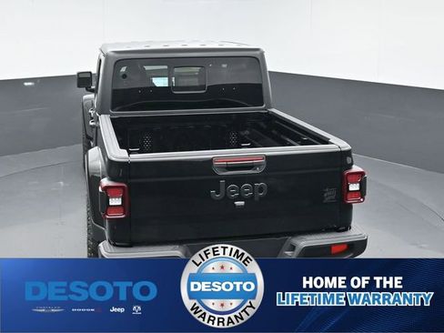 New 2026 Jeep Gladiator Willys image 38