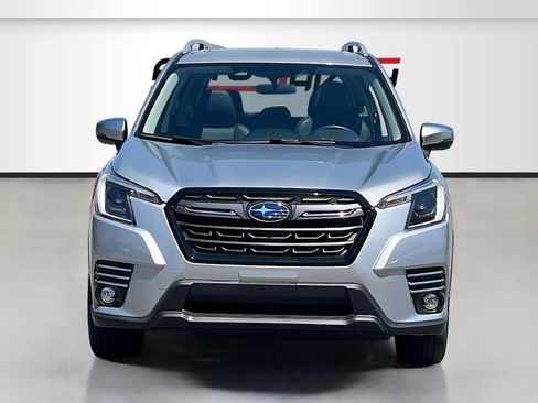 Used 2023 Subaru Forester Touring AWD/4WD image 2