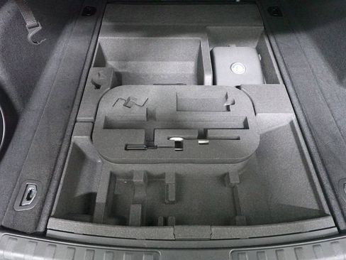 Used 2019 Alfa Romeo Stelvio Ti w/ TI Performance Package image 29