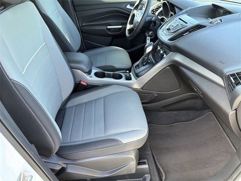 Used 2015 Ford Escape SE image 13
