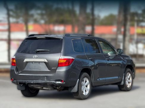 Used 2010 Toyota Highlander SE image 9