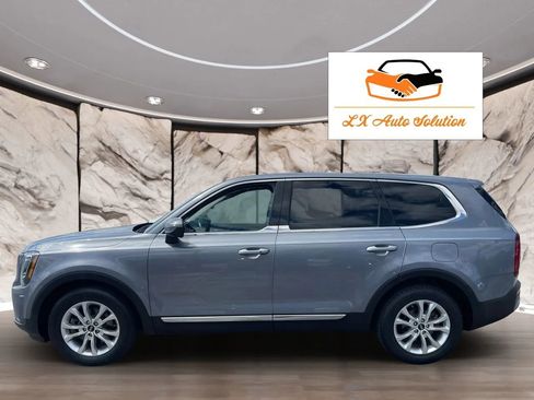 Used 2020 Kia Telluride LX AWD/4WD image 9