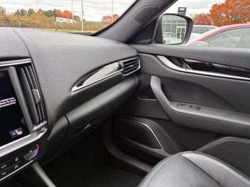 Used 2022 Maserati Levante GT image 26