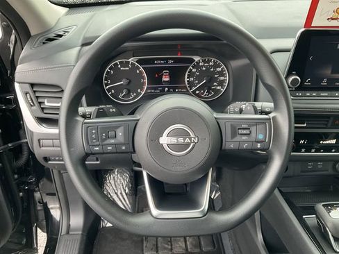 Certified 2024 Nissan Rogue SV image 20