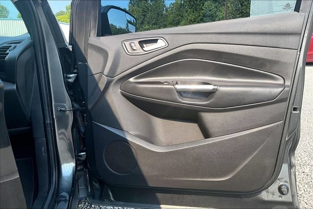 Used 2017 Ford Escape SE AWD/4WD image 18