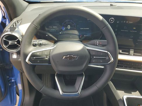 New 2026 Chevrolet Equinox ACTIV w/ Convenience Package III image 21