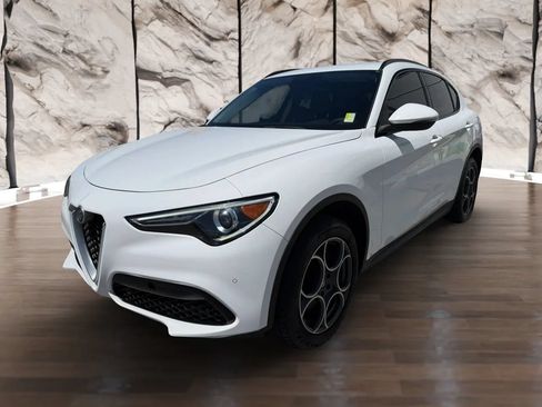 Used 2019 Alfa Romeo Stelvio Sport w/ Quick Order Package 22K Sport RWD image 3