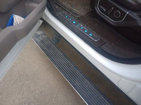 Used 2020 Ford F150 Limited w/ Trailer Tow Package image 10