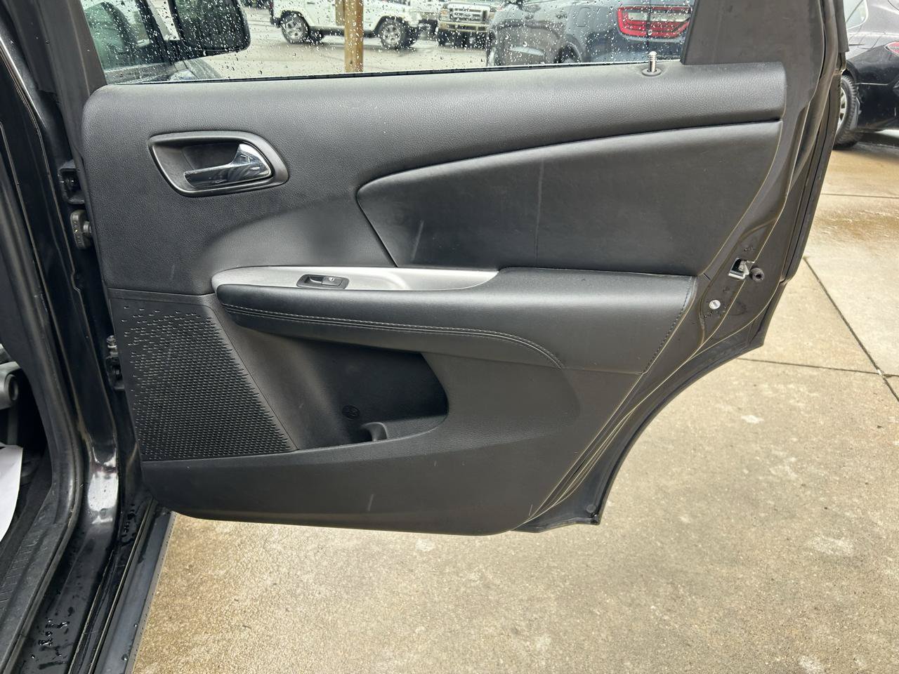 Used 2018 Dodge Journey SE w/ Connectivity Group FWD image 16