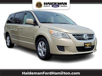 Used 2010 Volkswagen Routan SE