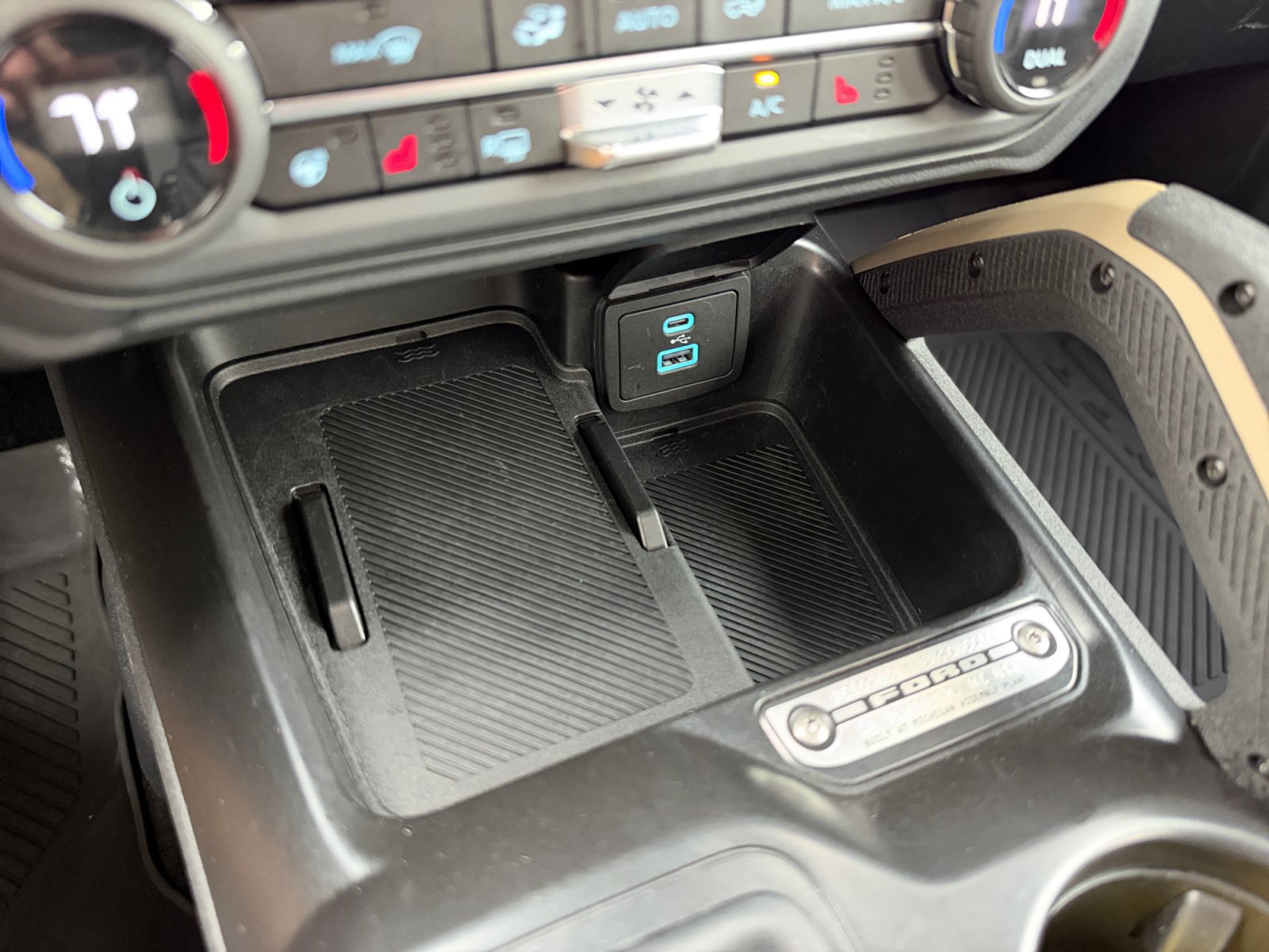 Used 2025 Ford Bronco Badlands AWD/4WD image 23