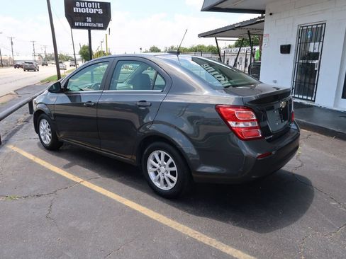 Used 2019 Chevrolet Sonic LT FWD image 4