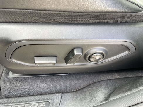 Used 2022 Jeep Grand Cherokee Limited 4xe image 14