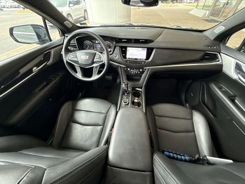 Certified 2025 Cadillac XT5 Premium Luxury image 21