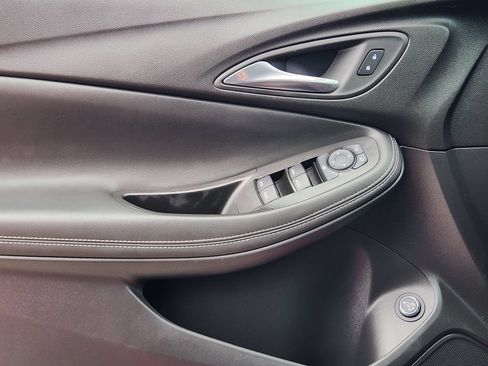 Certified 2024 Buick Encore GX Preferred FWD image 23