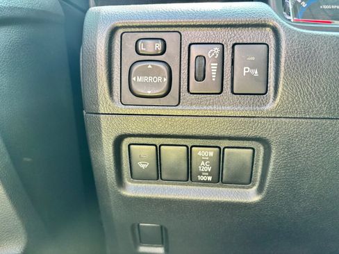 Used 2016 Toyota 4Runner Limited AWD/4WD image 28